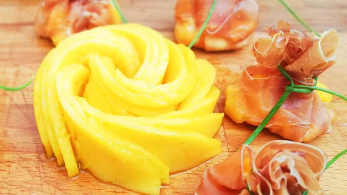 Serrano met mango-bonbons 1 Serrano met mangobonbons